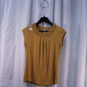Daniel Rainn Golden Sleeveless Blouse